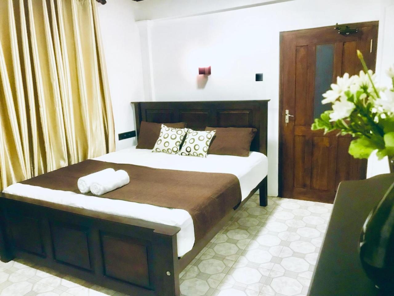 Tamarind Moon Hostel Dickwella Exterior photo