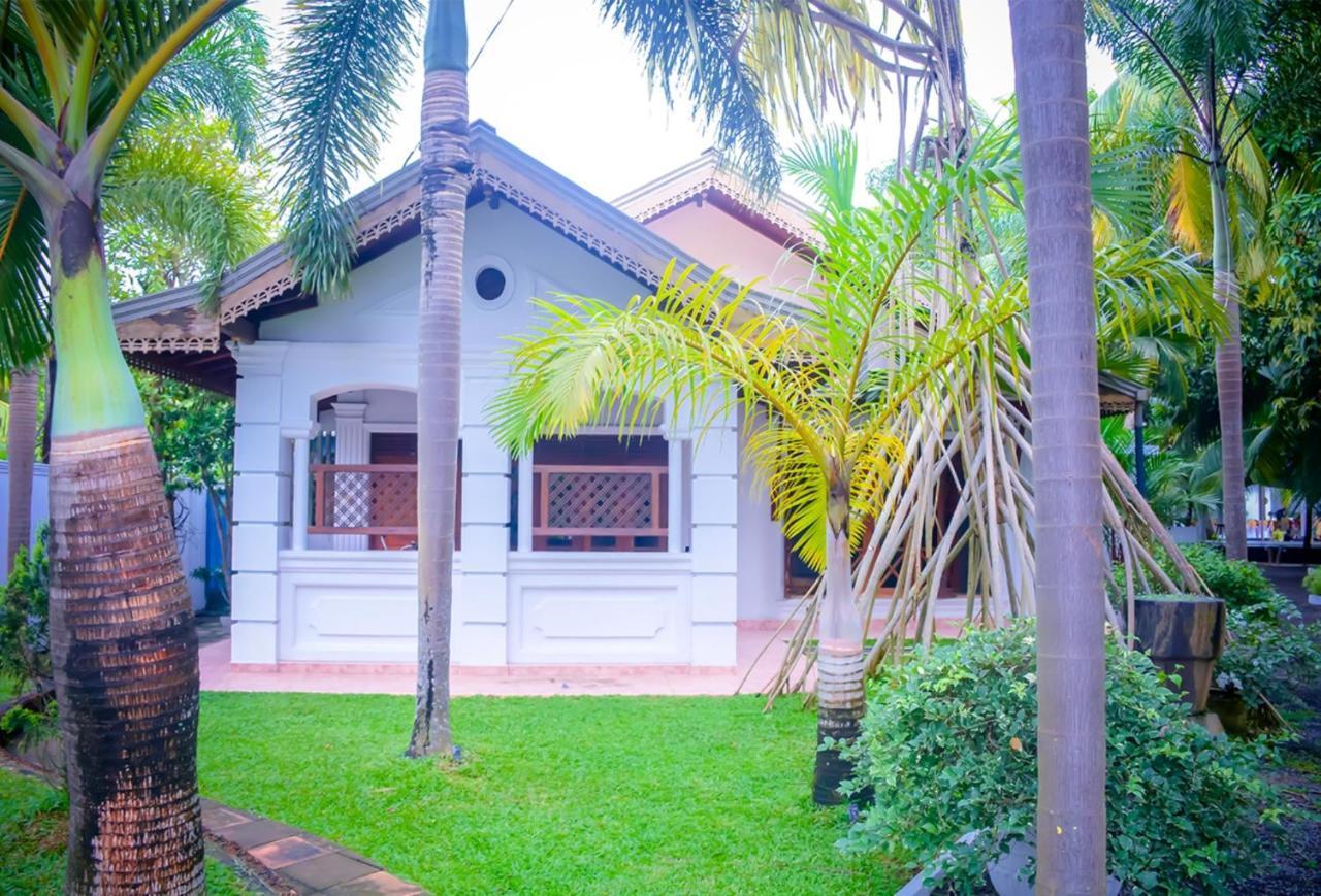 Tamarind Moon Hostel Dickwella Exterior photo